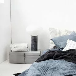 House Doctor Opal Tafellamp Grijs Keramiek Met Glazen Kap -LAMPEN Winkel house doctor opal tafellamp grijs keramiek met gla 2