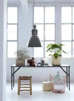 House Doctor Volumen Fabriekslamp Zwart -LAMPEN Winkel house doctor volumen fabriekslamp zwart 1