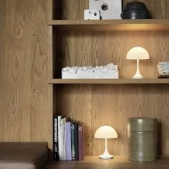 Louis Poulsen Panthella Portable V2 Tafellamp Wit - 5744612607 -LAMPEN Winkel louis poulsen panthella portable v2 tafellamp wit 3